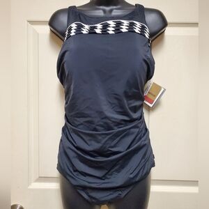 NWT Modest Reebok Black and White Swimsuit SIZE 14